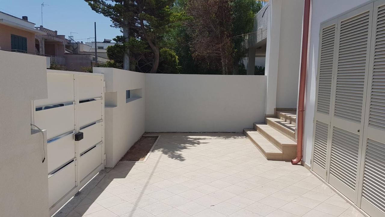 Villa Torre Dell'Orso Centro - Villino Vista Mare Con Ampio Giardino Exterior foto